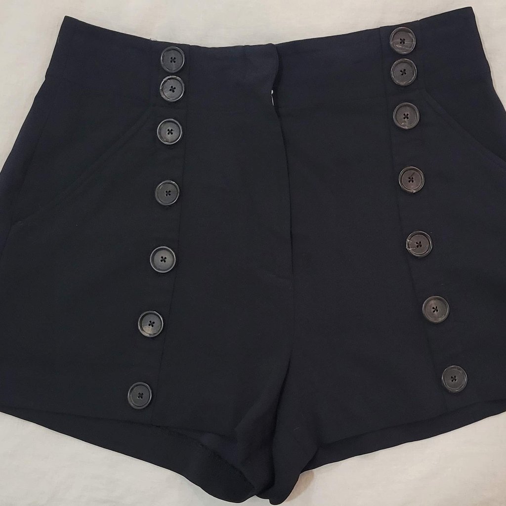 Alc Issac Crepe Shorts